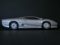 1:18 Maisto Jaguar XJ220 1992 Silver. Uploaded by Rajas_85